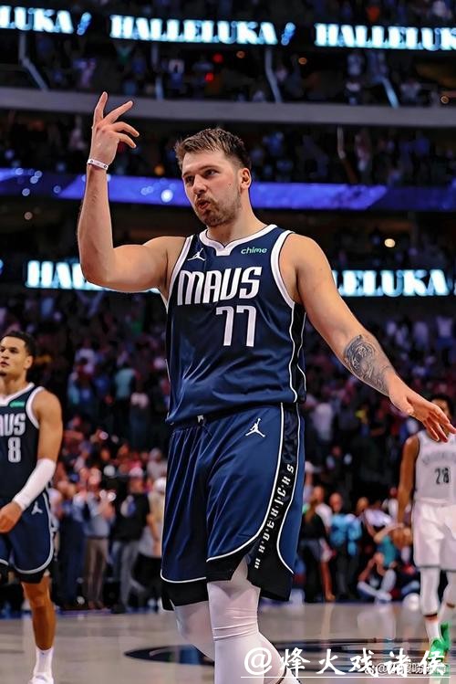 东契奇三双独行侠擒猛龙7连胜 活塞力克尼克斯